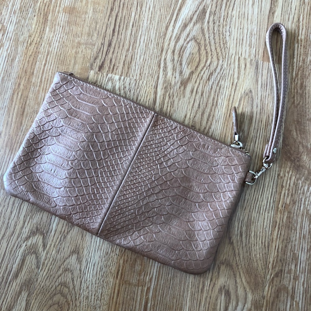 Leather Snakeskin Textured Wristlet